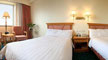 Beijing-Holiday-Inn-ChangAn-West-Hotel-guestroom-1b