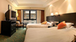 Beijing-Holiday-Inn-Crown-Plaza-guestroom-1b