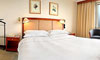 Beijing-Rosedale-Hotel-guestroom-1b
