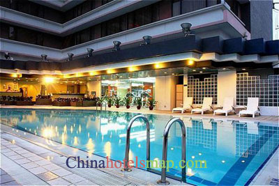 Guangzhou-Holiday-Inn-City-Centre-pool-01