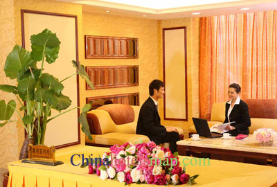 Guangzhou-Jiangwan-Hotel-business-center-01