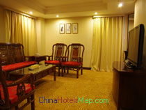 Guangzhou-Overseas-Chinese-Friendship-Hotel-room-04