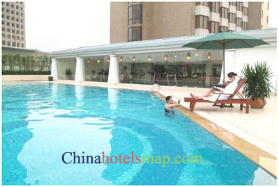 Guangzhou-Rosedale-Hotel&Suite-pool-01