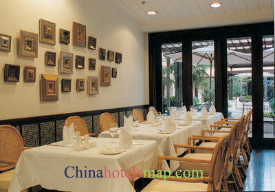 Guilin-Merryland-Resort-Hotel-cafe-01