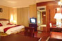 Kunming-Golden-Spring-Hotel-guestroom-1b