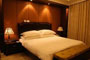 Shanghai-Fanyang-Downtown-Resort-guestroom