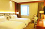 Shanghai-Ocean-Hotel-guestroom