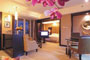 999-Royal-Suites&Towers-guestroom-1b