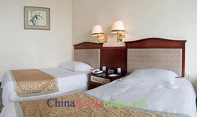 Beijing-China-People's-Palace-Hotel-guestroom-1b