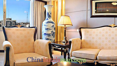 Beijing-Dongjiaominxiang-Hotel-guestroom-1b