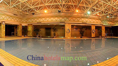 Beijing-Holiday-Inn-ChangAn-West-Hotel-pool-1b