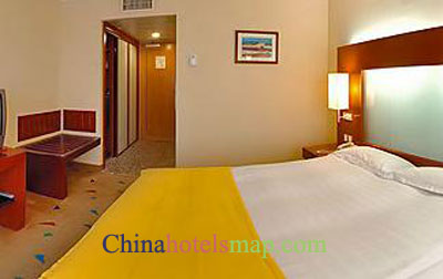 Beijing-Radission-hotel-guestroom-2b