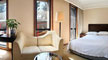 Beijing-RedwallHotel-guestroom2