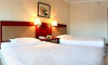 Beijing-Yongxing-Garden-Hotel-guestroom-3b