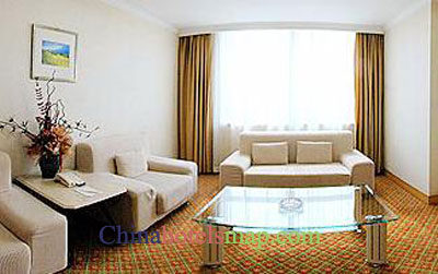 Beijing-ZhongMin-Plaza-guestroom-3b