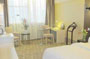 Chengdu-XinHua-International-Hotel-guestroom-3b