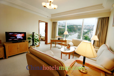 Fuzhou-Lakeside-Hotel-room-03