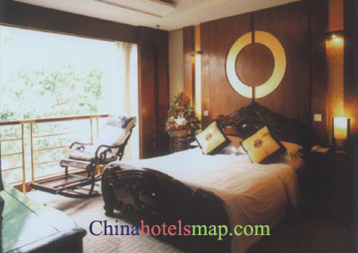 lakeside-view-suite