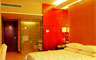 Hangzhou-Friendship-Hotel-business-room-big-bed