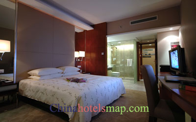 Hangzhou-Friendship-Hotel-executive-room-big-bed
