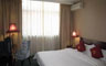 Hangzhou-International-Hotel-room3