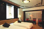 Kunming-New-Era-Hotel-guestroom-1b