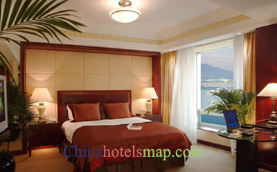 Nanjing-Xuanwu-Hotel-deluxe-lake-view-room