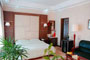 Qingdao-Sea-Shore-Garden-Hotel-guestroom-1b