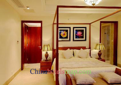 Sanya-Aegean-Conifer-Suites-Resort-guestroom-2b