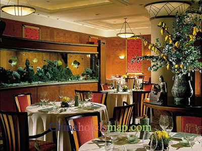Shanghai-Four-Seasons-Hotel-restaurant-01