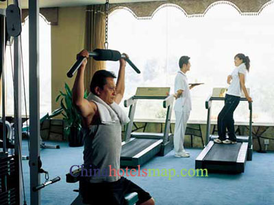 Shanghai-HengSheng-Peninsula-International-Hotel-gymnasium-1b