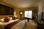 Shanghai-Hilton-Hotel-room-01