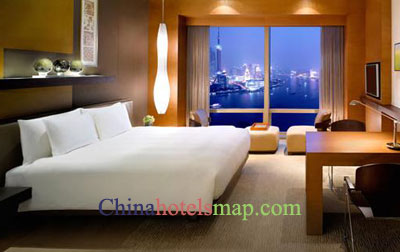 Shanghai-Hyatt-on-the-Bund-guestroom-1b