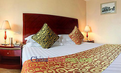 Shanghai-Jianguo-Hotel-guestroom-2b