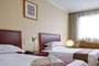 Shanghai-Jimao-Hotel-guestroom-3b