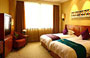 Shanghai-Mansions-Hotel-guestroom-1b