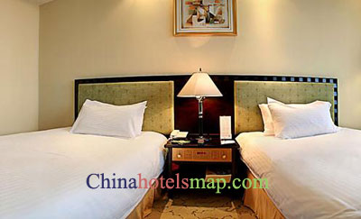 Shanghai-NewCentury-Hotel-guestroom-3b