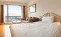 Shanghai-Panorama-CenturyCourt-guestroom-2b