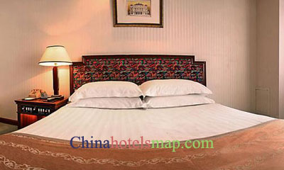 Shanghai-Park-Hotel-guestroom-1b