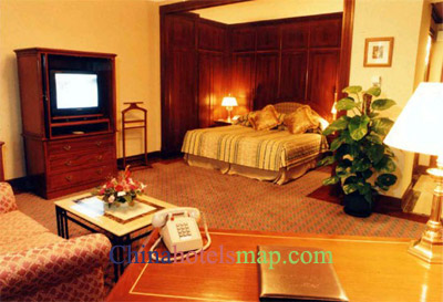 Shanghai-Peace-Hotel-room-02