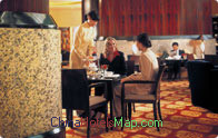 Shanghai-Portman-Ritz-Carlton-lobby-01