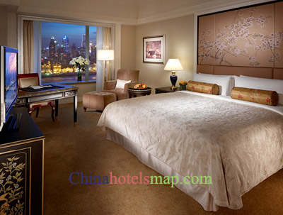 Shanghai-Pudong-Shangri-La-Hotel-room-01