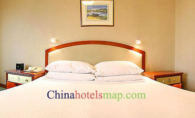 Shanghai-Rainbow-Hotel-guestroom-2b