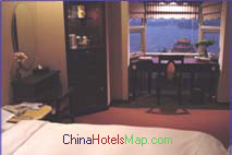 Wuhan-LakeView-Garden-Hotel-room-02