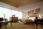 Xian-Shangri-La-Golden-Flower-Hotel-room1