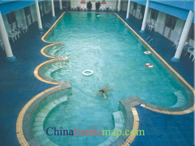 Yichang-Taohualing-Hotel-pool-01